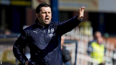 Dundee manager Paul Hartley