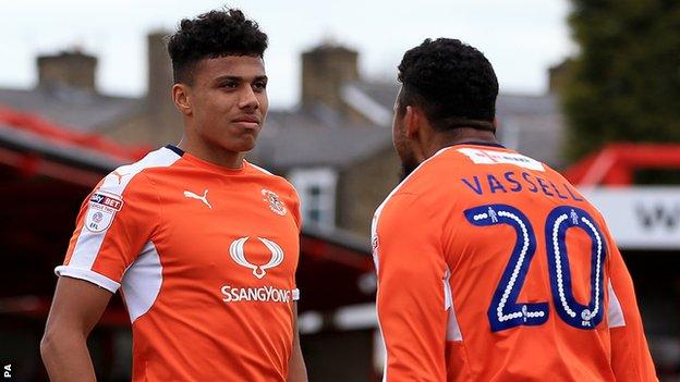 Luton Town James Justin Rewarded With Contract Extension Bbc Sport