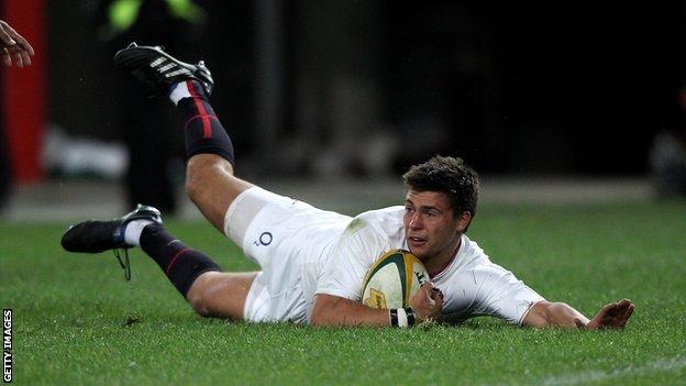 Ben Youngs scores a try