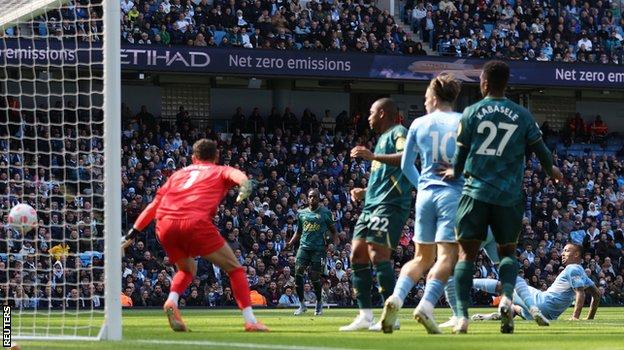 Gabriel Jesus puts Manchester City 1-0 up against Watford