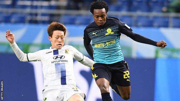 Percy Tau Brighton Sign South Africa Striker On Four Year Deal Bbc Sport