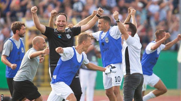 Ulm celebrate victory over Frankfurt