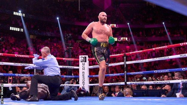 Tyson Fury knocks out Deontay Wilder to defend his WBC heavyweight title