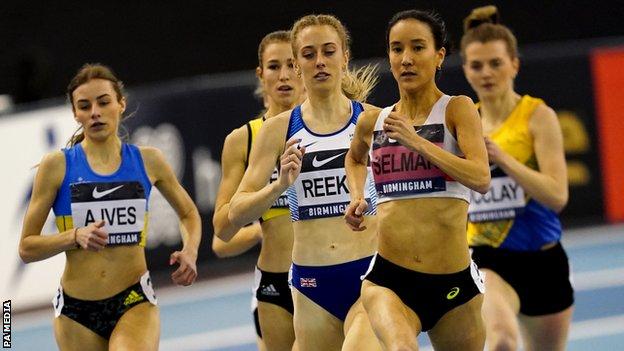 Jenny Selman held off compatriot Jemma Reekie to claim the 800m crown