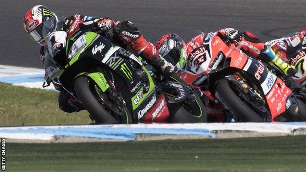 Jonathan Rea leads the field during Saturday's first race in Australia