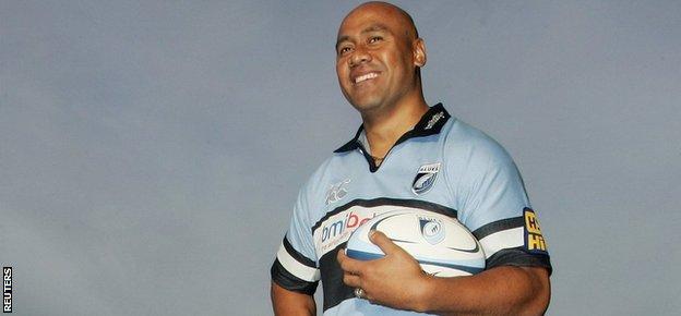 Mr Lomu in a Cardiff Blues shirt towards the end of his playing career