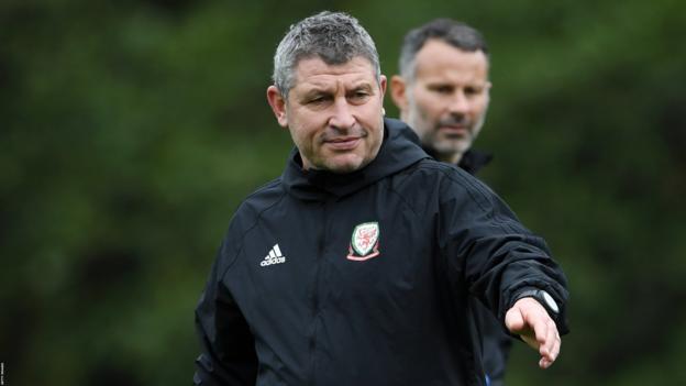 Osian Roberts has 'fallen in love' with Morocco - BBC Sport