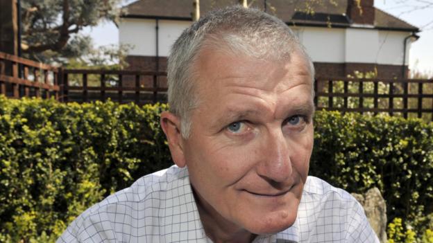 Bob Willis: Tributes after former England cricket captain and Ashes hero dies thumbnail