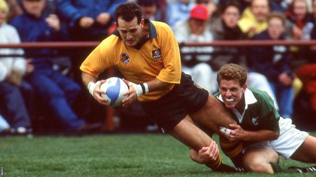 David Campese is tackled by Ireland's Brendan Mullin during the 1991 World Cup quarter-final at Lansdowne Road