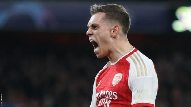 Tiền đạo Leandro Trossard của Arsenal