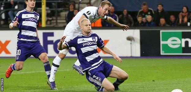 Clinton Njie Tottenham in a match of Europa League Anderlecht - FC