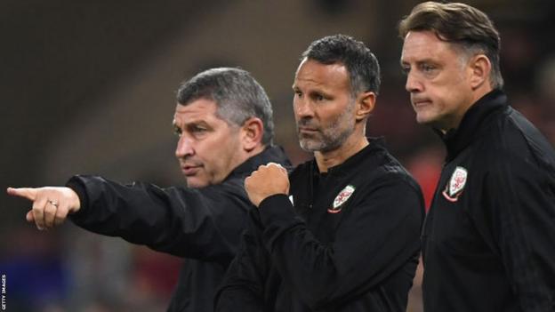 Osian Roberts (left) with Ryan Giggs (centre) and Tony Roberts