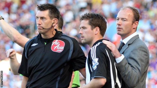 Michael Owen (centre) comes on for Newcastle United in their defeat against Aston Villa which led to their relegation from the Premier League in 2009