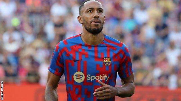 Pierre-Emerick Aubameyang: Barcelona striker is victim of violent robbery  at home - BBC Sport
