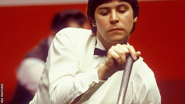 World Snooker 2016: Changing fashions at the Crucible Theatre - BBC Sport