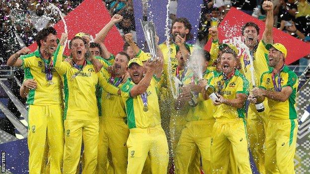 Australier gewinnt den Pokal T20-Weltmeisterschaft der Männer 2021
