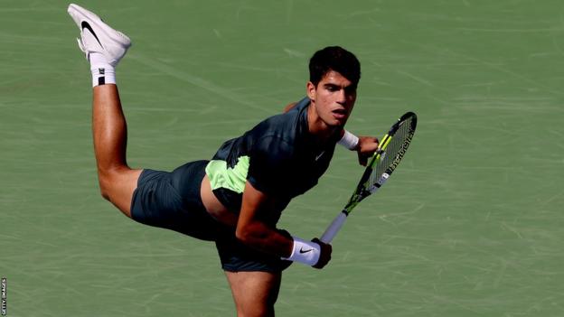 Carlos Alcaraz facing uphill battle to catch Novak Djokovic at No