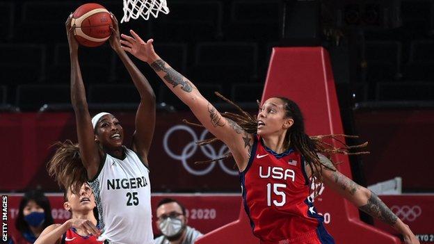 USA Women in action against Nigeria