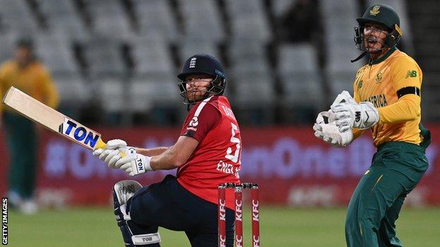 Jonny Bairstow and Quinton de Kock in the first T20 between South Africa and England
