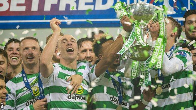 Celtic lift the Scottish Legue Cup