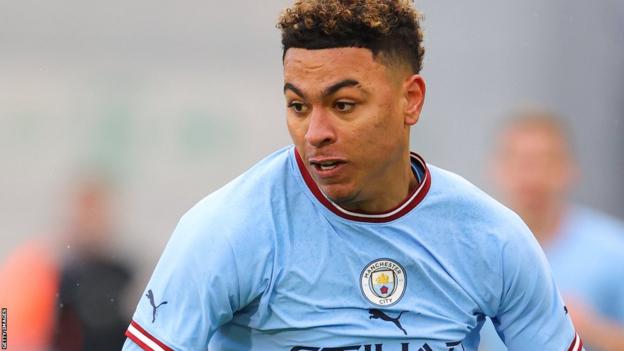 Morgan Rogers: Blackpool sign winger on loan from Manchester City - BBC Sport