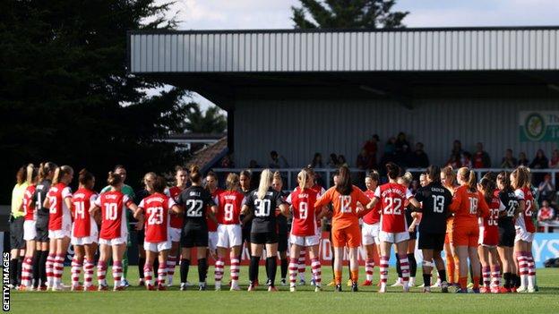 Arsenal and Everton was one of four fixtures where players from opposing teams linked arms before the game