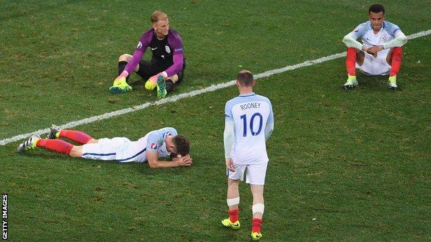 Gary Cahill, Joe Hart, Wayne Rooney and Dele Alli after England's defeat by Iceland