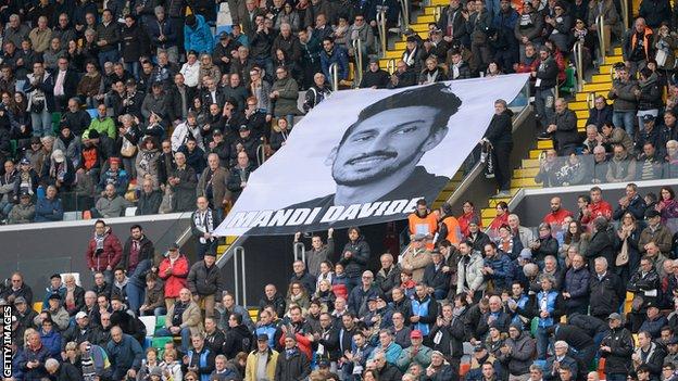 Udinese and Fiorentina fans shows a banner in honour of Davide Astori during their Serie A match at Stadio Friuli