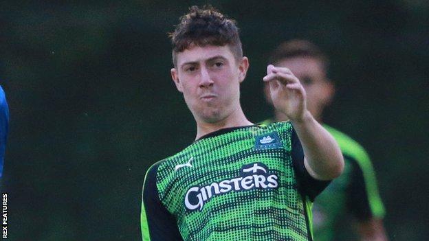 Dan Rooney: Truro City boss Leigh Robinson wants youngster to extend loan -  BBC Sport