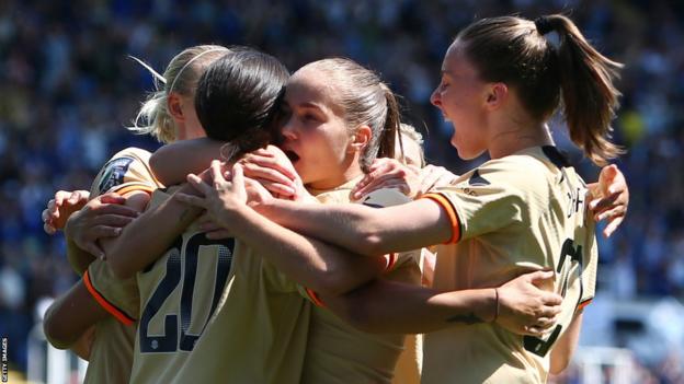 Chelsea celebrate scoring against Reading