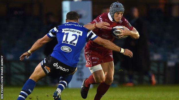 Wales and Lions centre Jonathan Davies played in Scarlets' pre-season loss at Bath