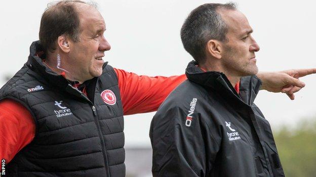 Feargal Logan et Brian Dooher regardent la défaite de Tyrone par Donegal il y a deux semaines