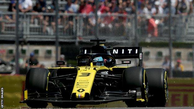 Sebastian Vettel beats Lewis Hamilton to Canada pole position - BBC Sport