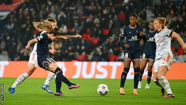 Ramona Bachmann anotó el gol de la victoria en el empate a ocho minutos del final de la prórroga