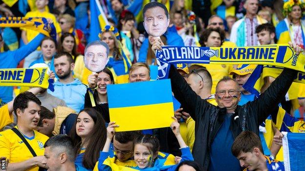 Ukraine fans