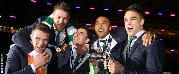 Ireland's Peter O'Mahony, Sean O'Brien, Felix Jones, Simon Zebo and Conor Murray celebrate with the Six Nations trophy after their 2015 win