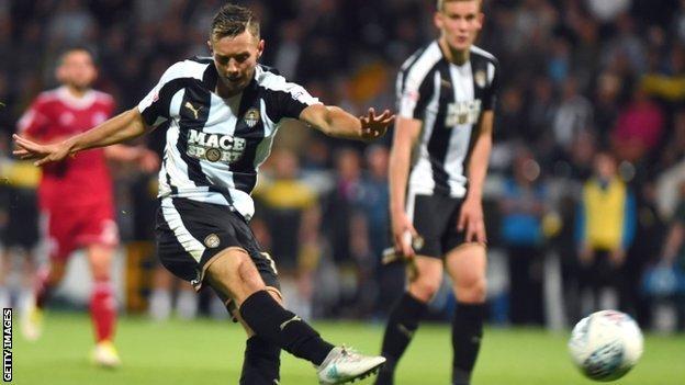 Jorge Grant: Nottingham Forest Midfielder To Remain With Notts County ...