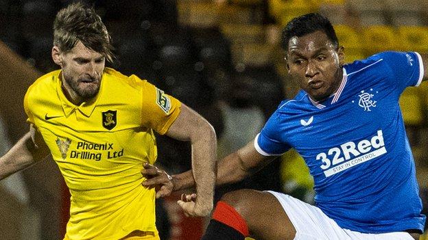 Jon Guthrie & Alfredo Morelos