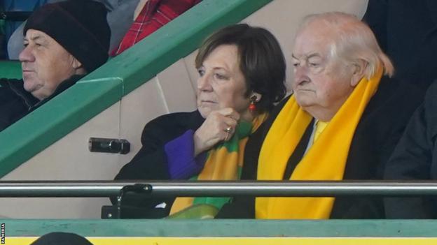 Delia Smith and Michael Wynn-Jones