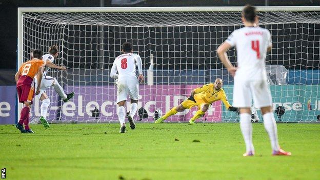 Harry Kane scores a penalty against San Marino