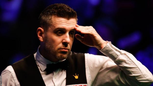 Mark Selby lines up a shot during his Tour Championship quarter-final win over Ryan Day