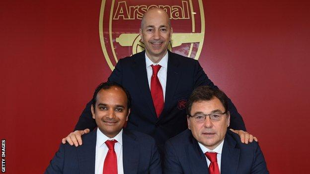 Ivan Gazidis pictured with Raul Sanllehi and Vinai Venkatesham at Arsenal