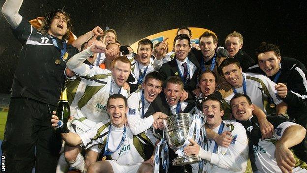 Sporting Fingal celebrate winning the cup
