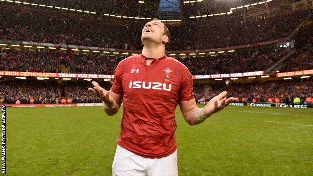 Alun Wyn Jones looks to the heavens after Wales defeated Ireland in the 2019 Six Nations