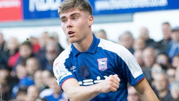 Leif Davis: Ipswich Town full-back says side must stay 'switched on' in  defence - BBC Sport