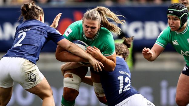 Six Nations Opener: France Secures 38-17 Victory with Five Tries Against Valiant Ireland.