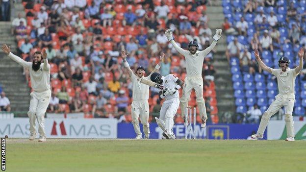 England appeal for lbw against Sri Lanka batsman Angelo Mathews on day four of the second Test