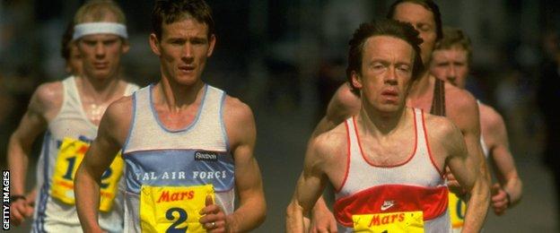 Steve Jones (2) and Charlie Spedding (1) leading the 1985 London Marathon.