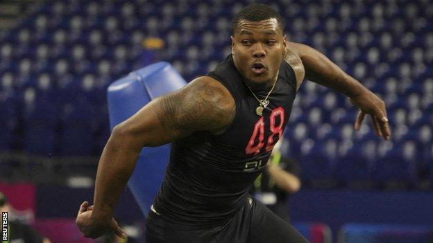 Bears buzz at the combine: What we heard about No. 1 pick, Jalen