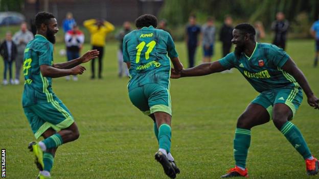 Meet 'the biggest Sunday League team in the world' - BBC Sport